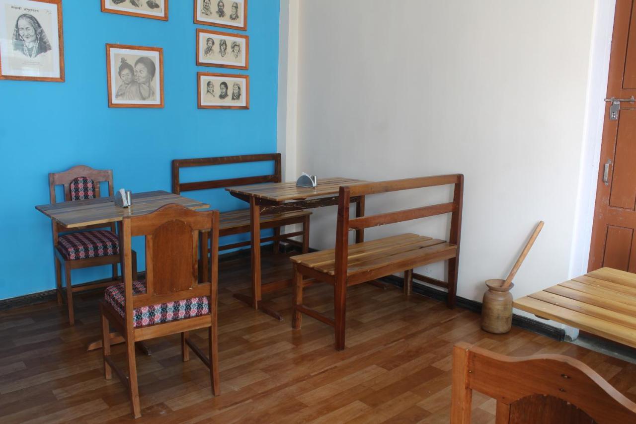 Gorkha Chhen Bed & Breakfast Exterior foto