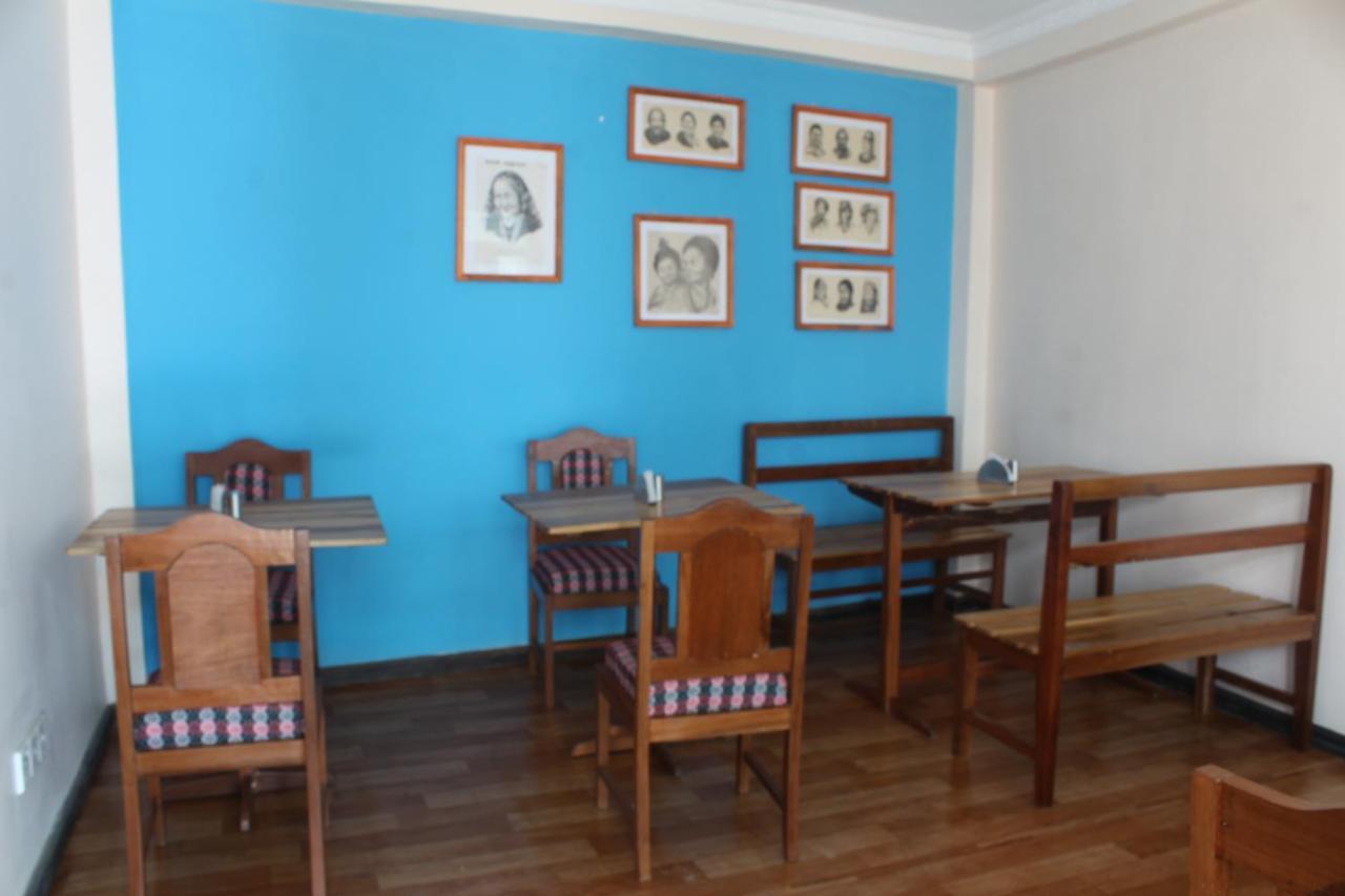 Gorkha Chhen Bed & Breakfast Exterior foto